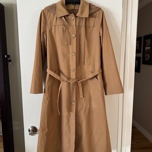 London Fog Tan Trench Coat 8 Reg Zip Liner Hood Belted Classic